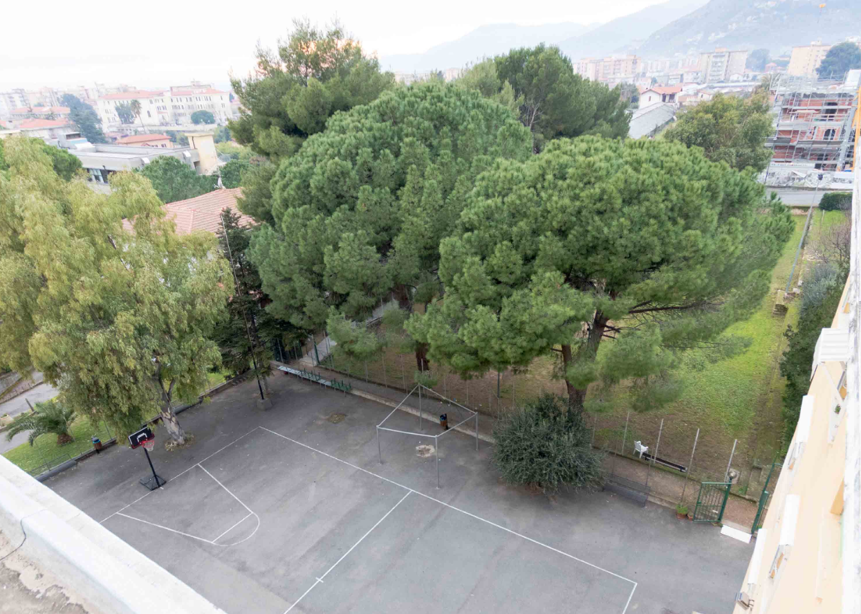 Campo da basket in asfalto Villa Sorriso